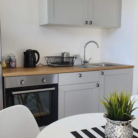 アパート Nw U Kitki